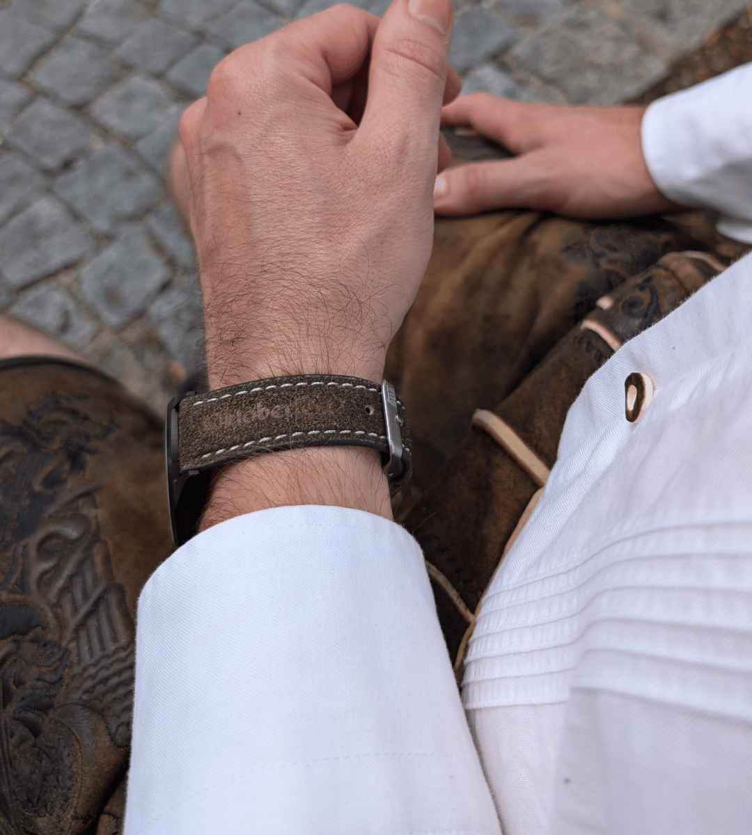 Oktoberfest™️ Lederhosenbandl für deine Uhr, braun